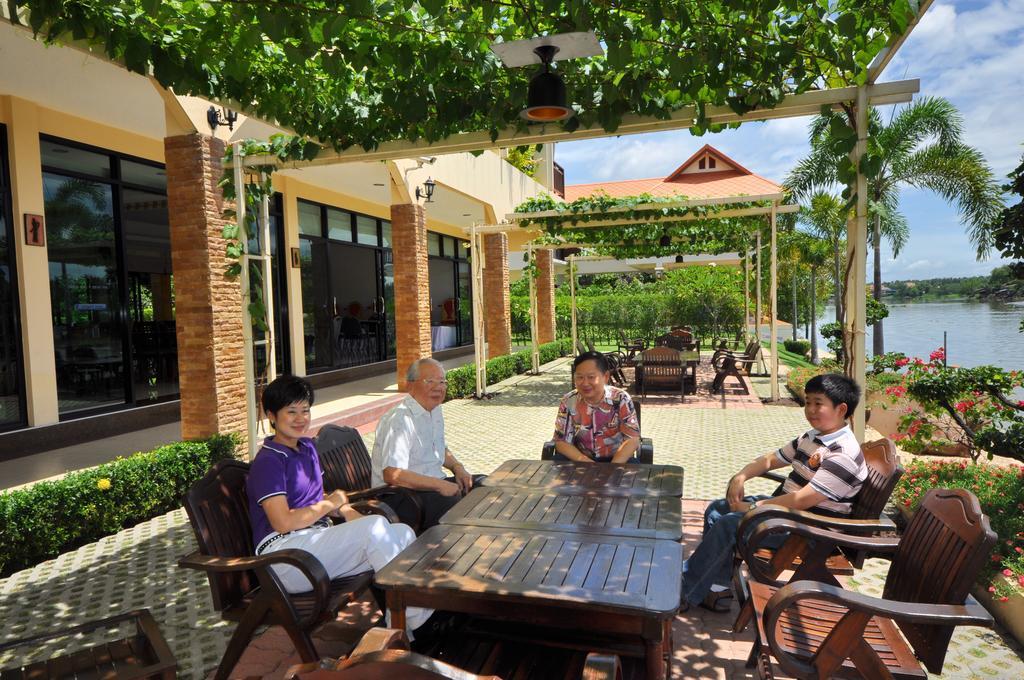 Ratchaburi Maeklong Marina Resort المظهر الخارجي الصورة