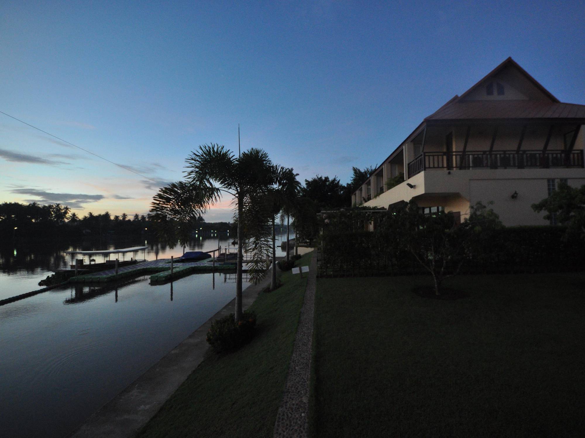 Ratchaburi Maeklong Marina Resort المظهر الخارجي الصورة
